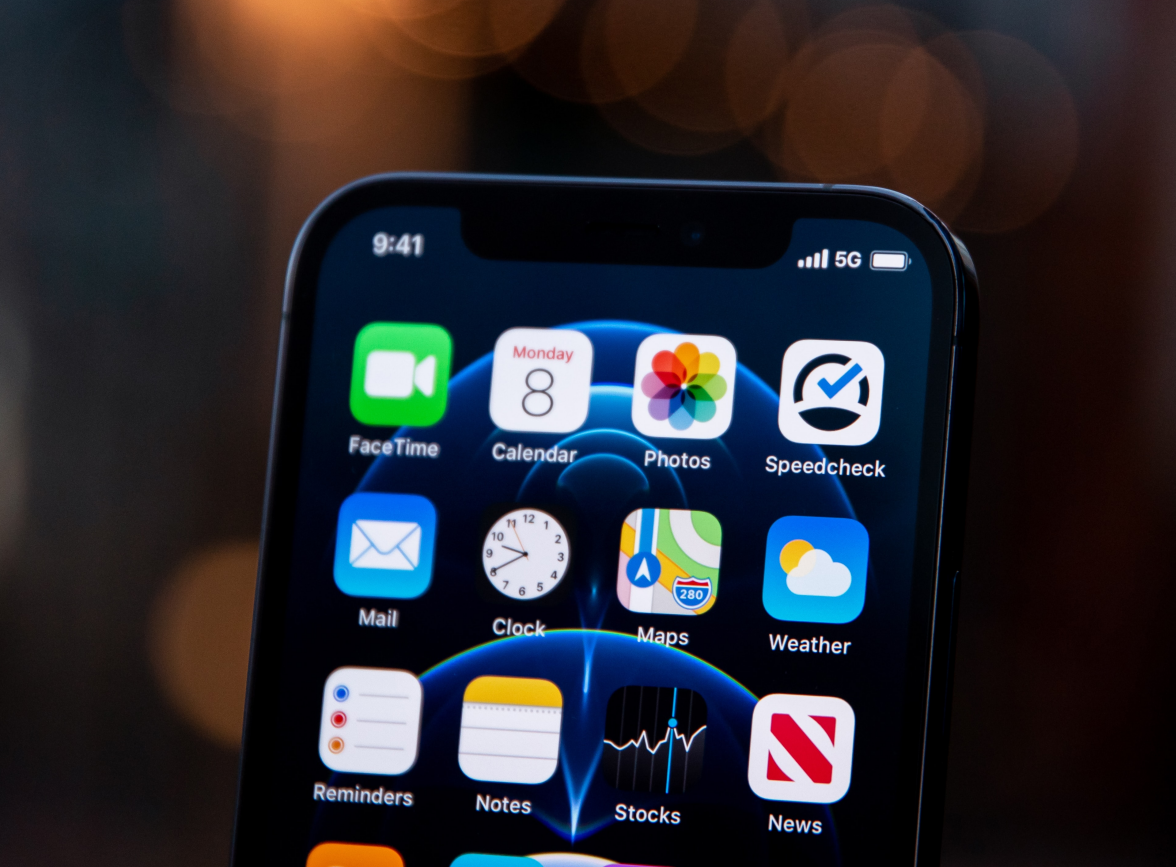 禹州苹果手机维修分享为什么 iPhone 12 在冬季会自动关机 